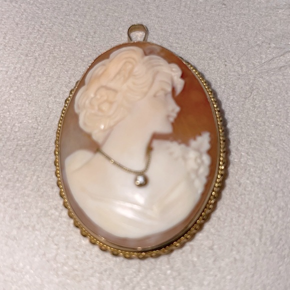14K Gold Vintage Italian Cameo Pendant and Brooch - Picture 3 of 11